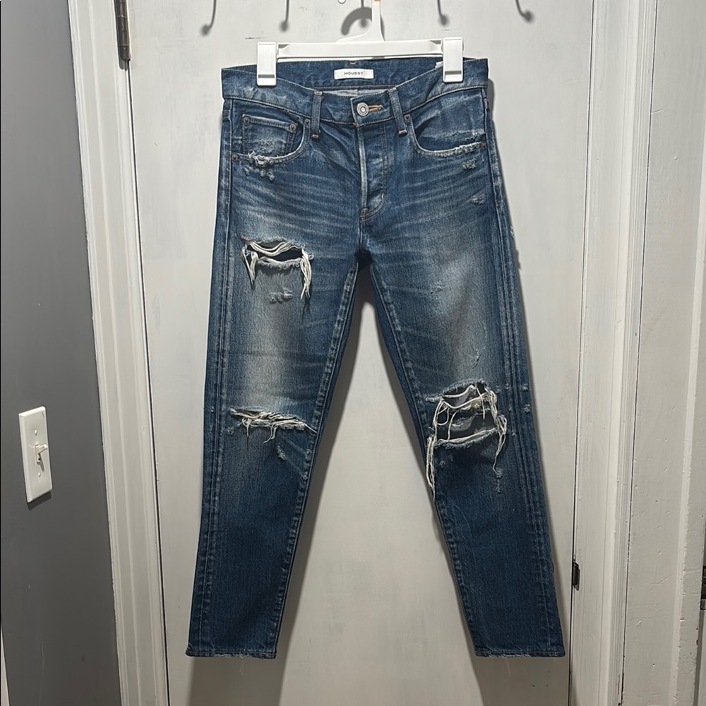MOUSSY distressed straight leg jeans size 26